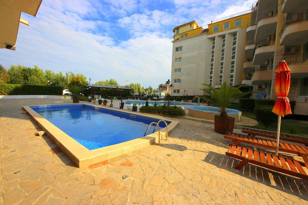 Menada Sea Regal Apartments Солнечный берег Экстерьер фото