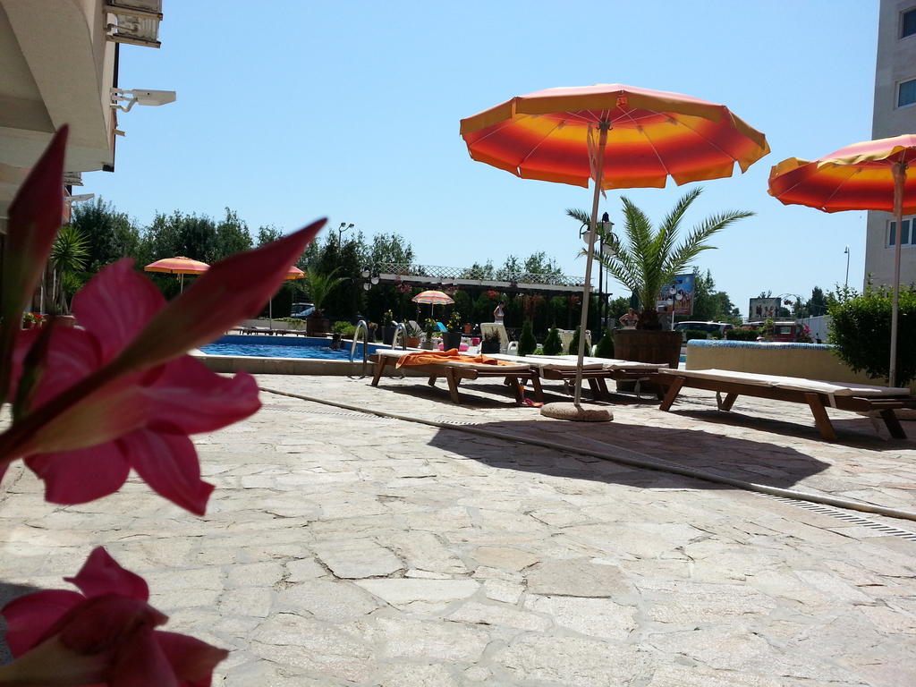 Menada Sea Regal Apartments Солнечный берег Экстерьер фото