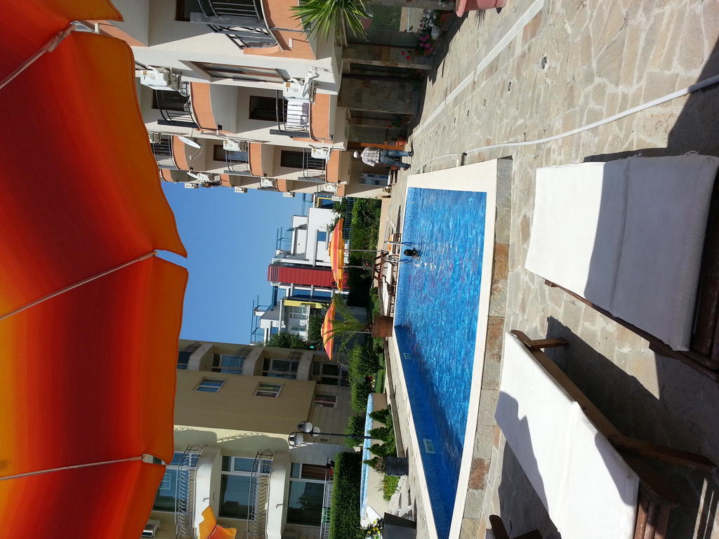 Menada Sea Regal Apartments Солнечный берег Экстерьер фото