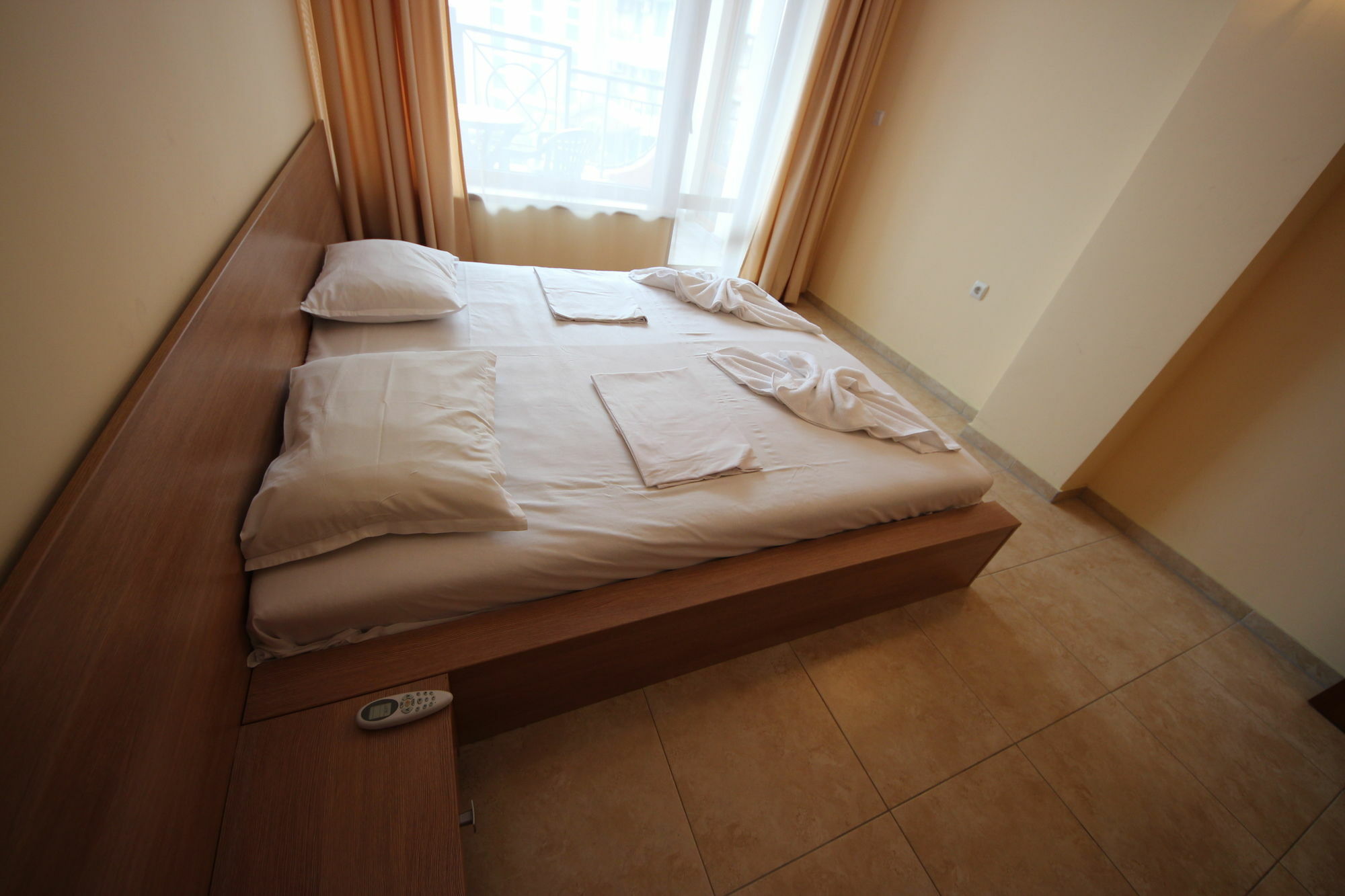 Menada Sea Regal Apartments Солнечный берег Экстерьер фото